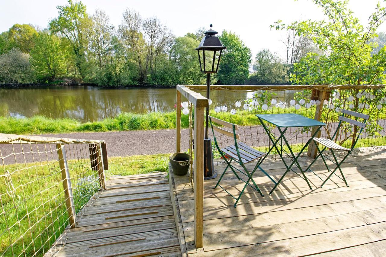 Malestroit Le Deck'Halage Bed & Breakfast エクステリア 写真