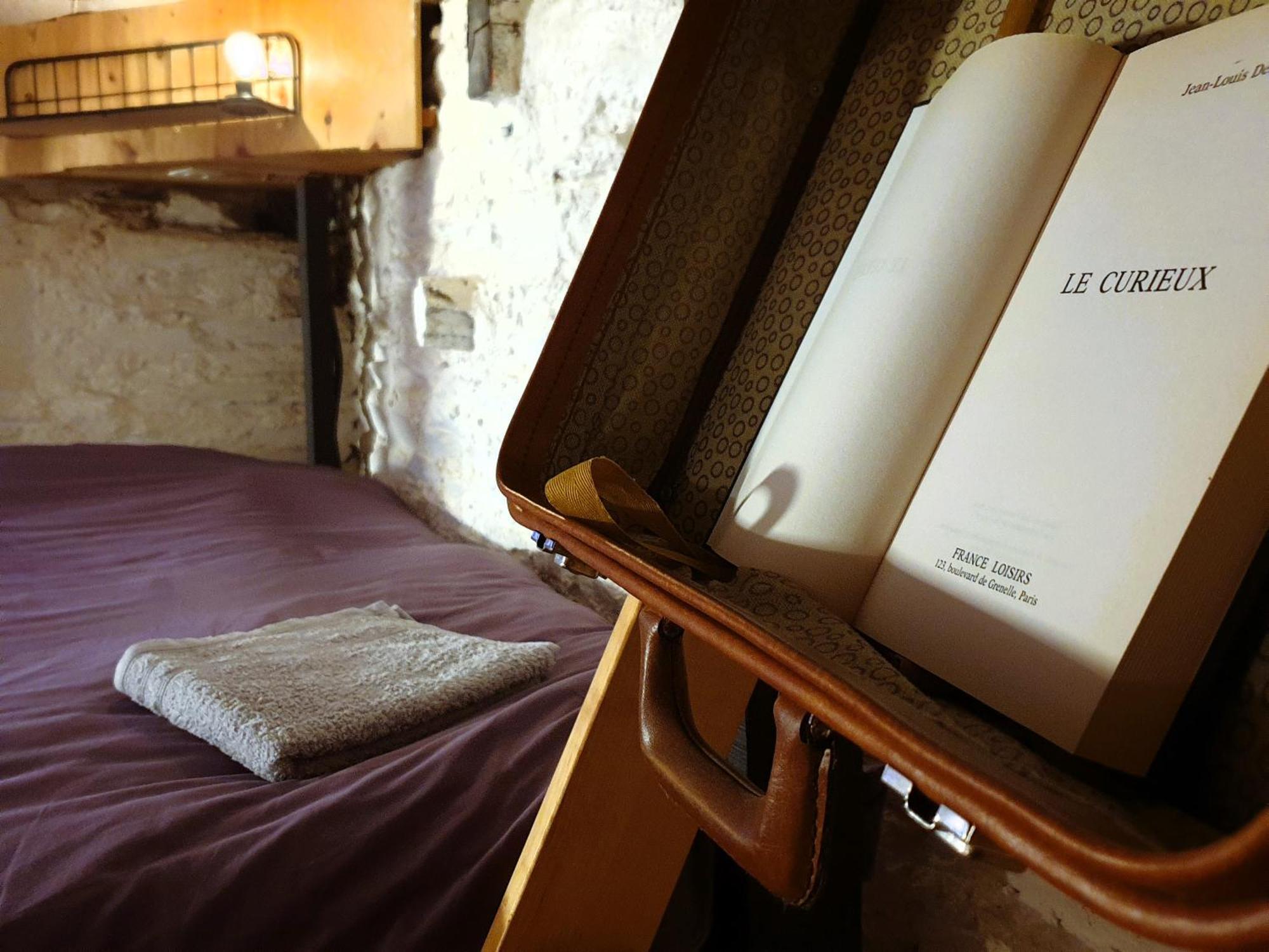 Malestroit Le Deck'Halage Bed & Breakfast エクステリア 写真